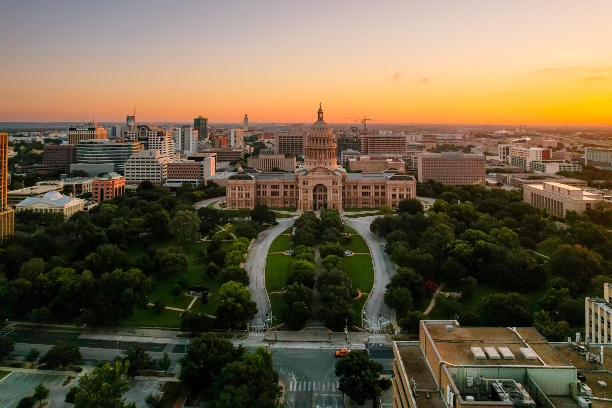 🚗 Road Trip from Austin to Round Rock: Food Stops and Family Fun | Jefa Car Rentals, Austin, TX