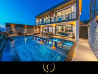Hot Tubs vs. Swim Spas: Which Is Right for Your Backyard Retreat?