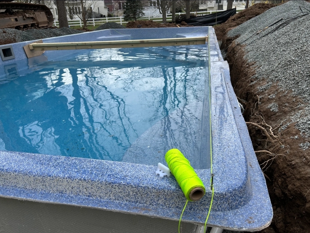 Simple vs. Custom Pools: Which Option Works for Your Budget and Backyard?