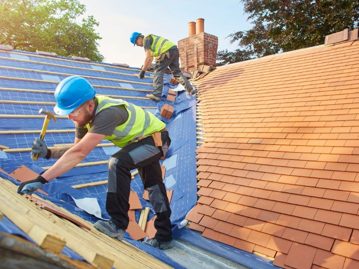 Roof Repair vs. Roof Replacement: How to Know Which One You Need