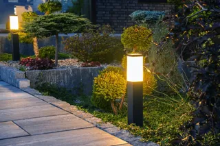Fall Yard Projects: Pavers, Lighting & Drainage Before Winter