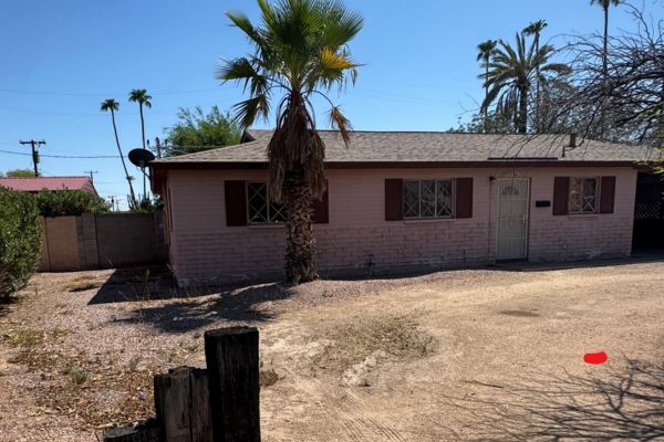 SFR IN THE HEART OF OLD TOWN SCOTTSDALE AZ · 3/2 · 1,128 SQFT · CORNER LOT - E 4th St, Scottsdale, AZ 85251