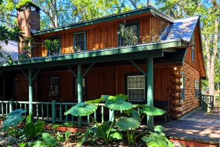 LOG SFR HOME ON 1.09 ACRES · ST AUGUSTINE FL · 3/2 · 1,992 SQFT · NO HOA · BIG UPSIDE Cross Creek Pl, Saint Augustine, FL 32086
