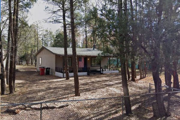 TURNKEY RENTAL · TENANT IN PLACE · LAKESIDE AZ · 0.47 ACRES · NO HOA Crimson Oak Dr, Lakeside, AZ 85929