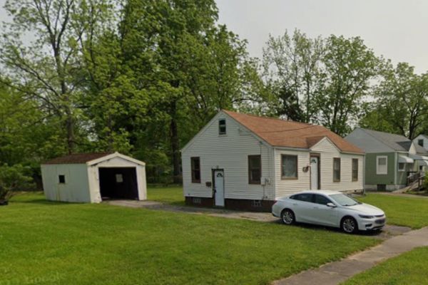 PRICE REDUCTION! CONTRACT ASSIGNMENT · PRICE ADJUSTMENT - 3 PARCELS FOR THE PRICE OF ONE · SFR FIX & FLIP WARREN OH Burton St SE, Warren, OH 44484