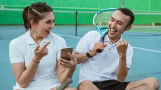 Online Tennis vs In Person: Learning from the Comfort of Your Home