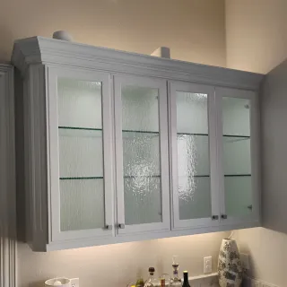 Cabinet doors with textured glass inserts