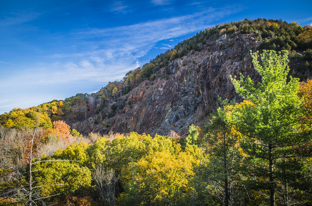 Everything You Need to Know Before Visiting Sleeping Giant State Park by Car