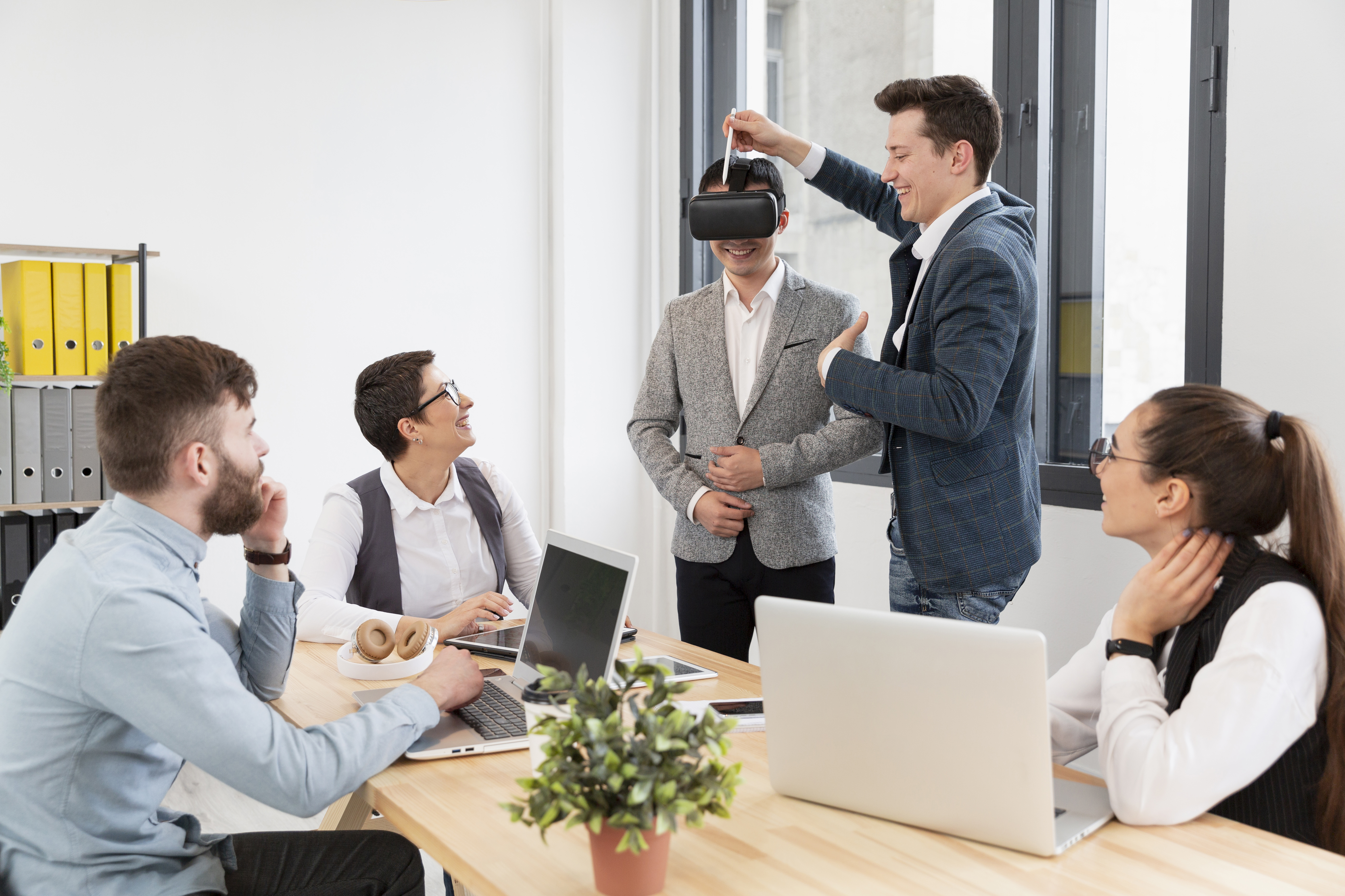 Checklist 12 điểm: Doanh nghiệp bạn đã thực sự sẵn sàng cho AI Transformation chưa?