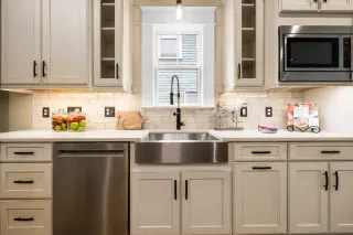 Cabinet Painting vs. Cabinet Replacement: Which Is Right for Your Home?