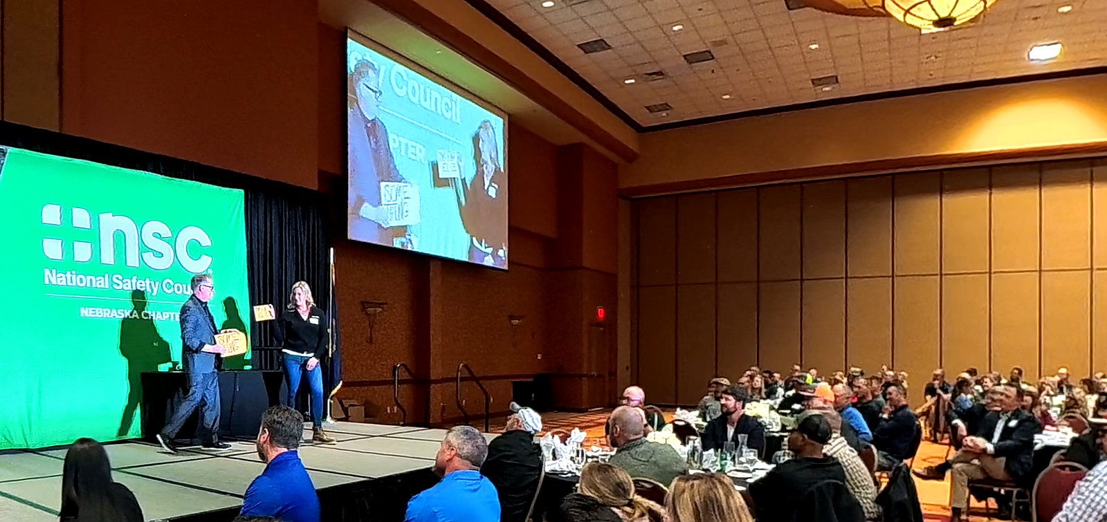 Corporate Event Entertainment in Nebraska | The Amazing Arthur