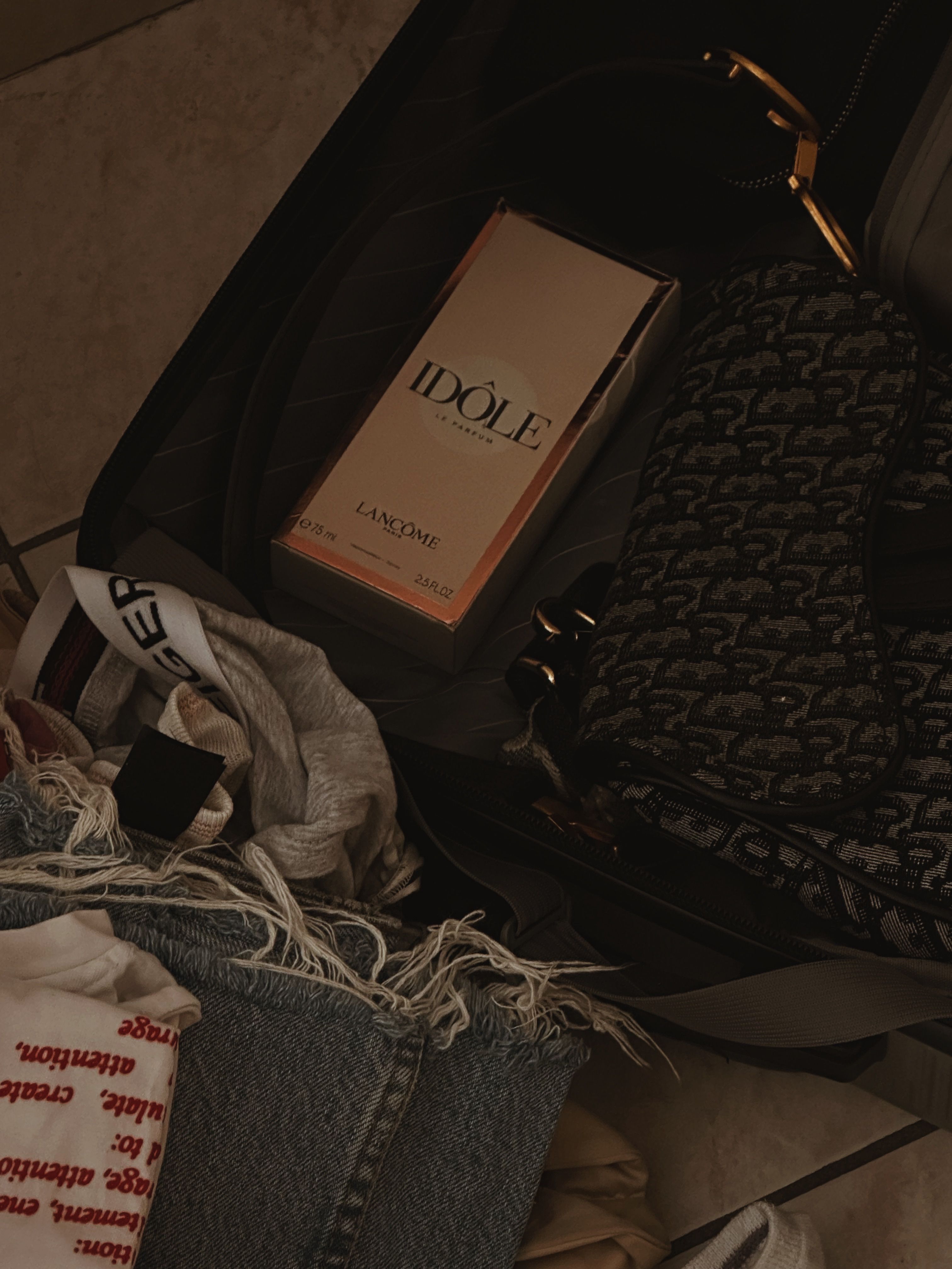 The Weekend Beauty Bag: A Simple Travel-Friendly Routine for Busy Moms