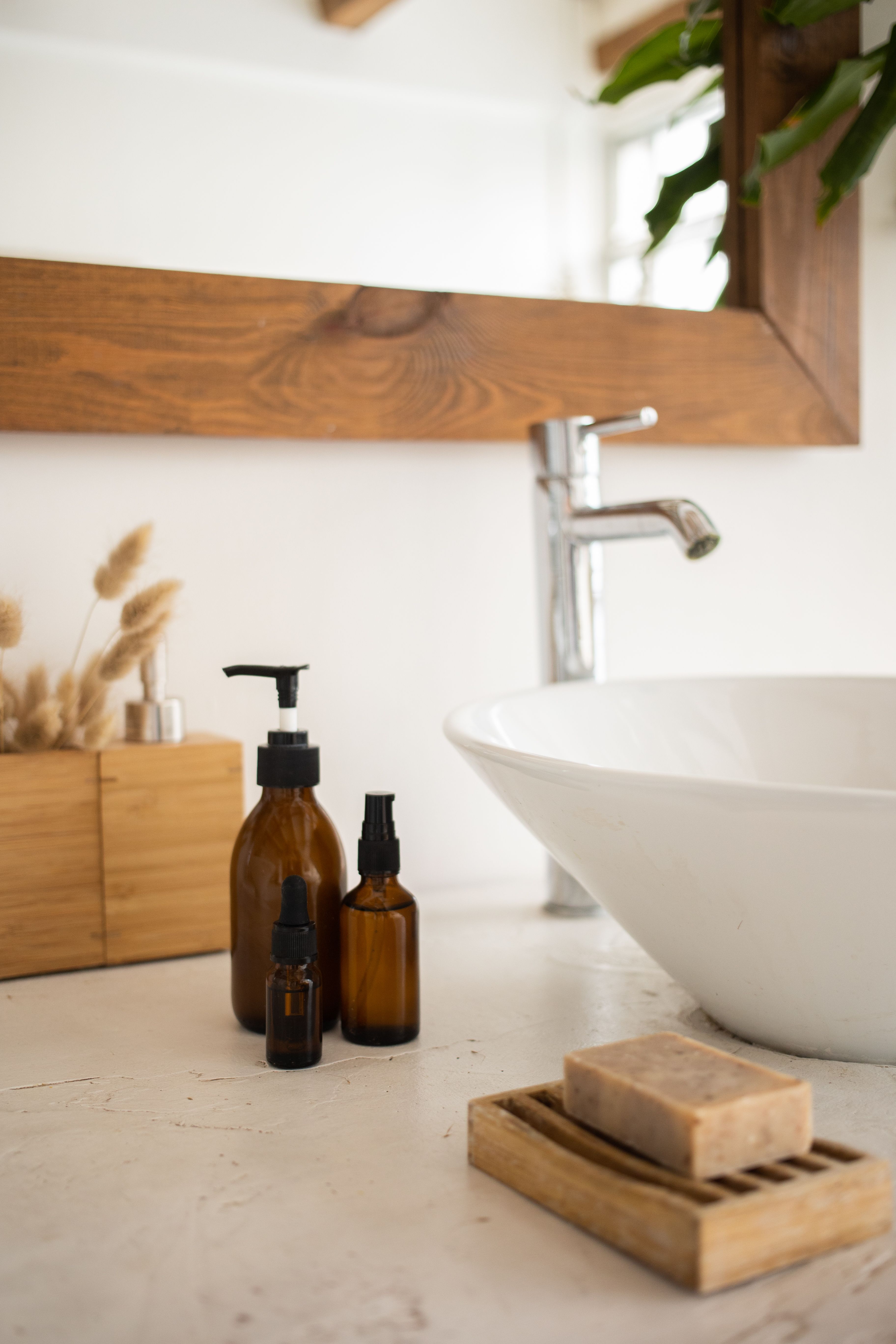 The Late-Summer Skin Barrier Reset: A Gentler Routine for Busy Moms 