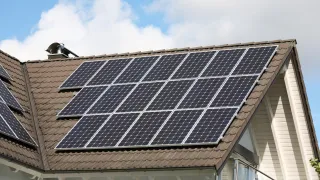 Why Most Solar Contracts Last 25 Years (And Why Terra's Doesn't)