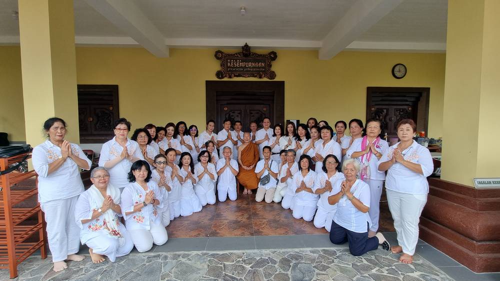 Umat Buddha Tabanan Bali 2024