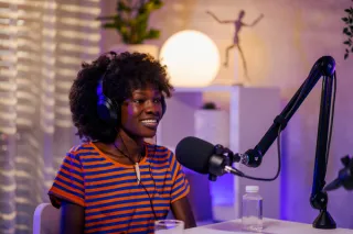 Small Signs Your Podcast Is Building Real Authority 