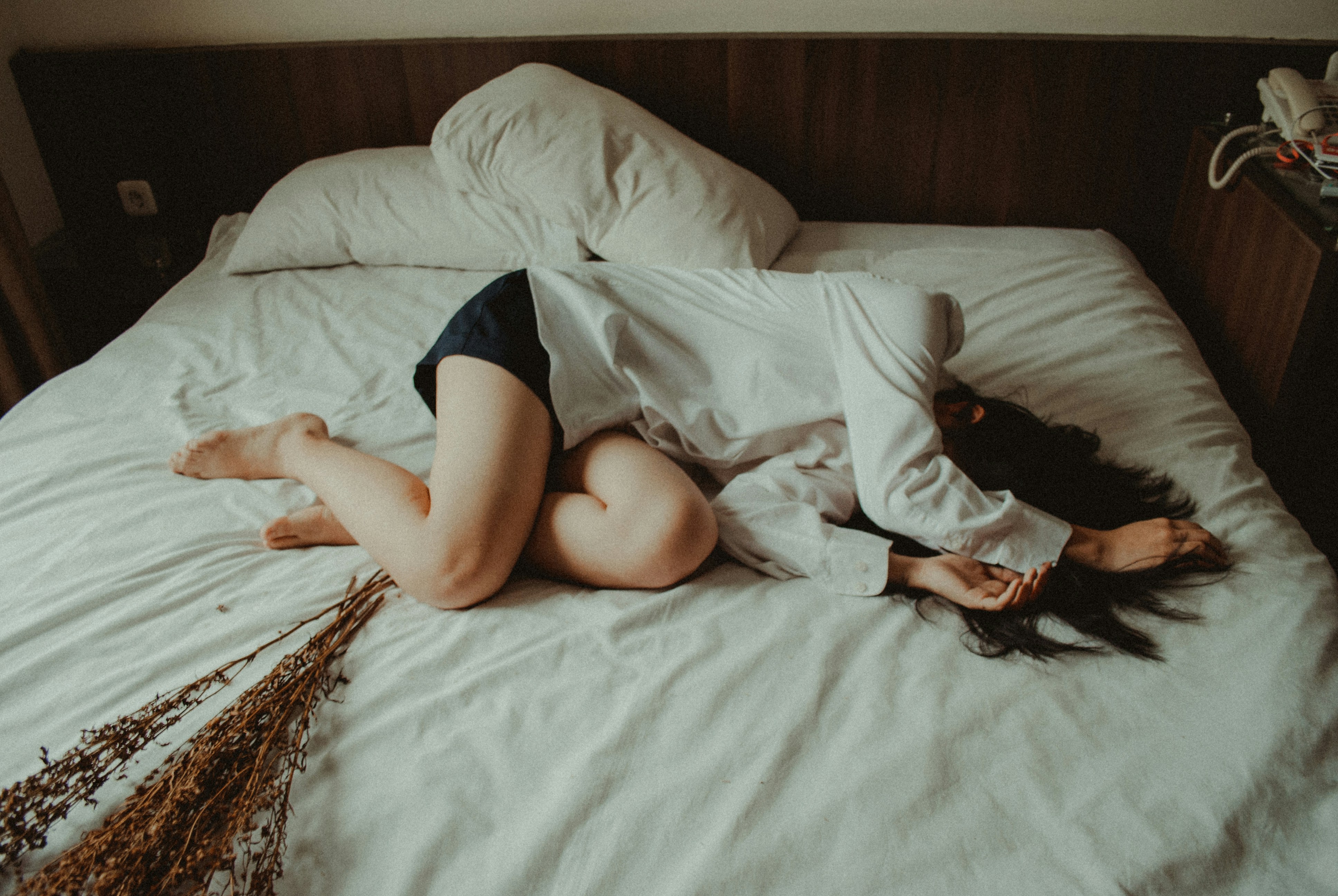 Period Cramps: Why They Happen, Are They Normal, and Why They Hurt Worse at Night (From a TCM Perspective)