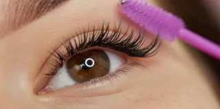 False Eyelashes During Chemo: What I Learnt the Hard Way