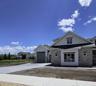 DIY vs Professional Concrete Flatwork Near Utah County: What to Know