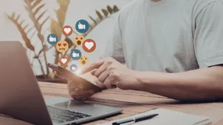 Algorithmes des réseaux sociaux : tout comprendre pour arrêter d'en avoir peur