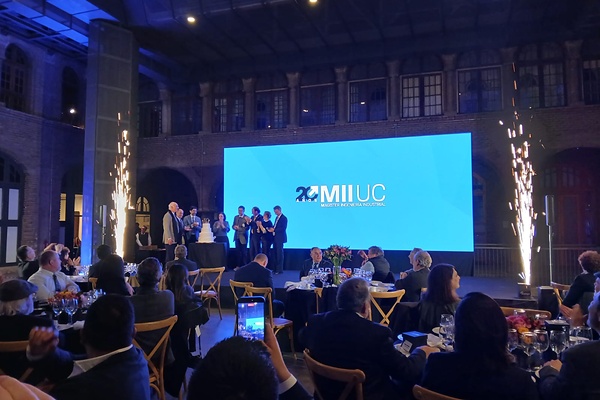 MII UC realizó cena de celebración de sus 20 años de trayectoria