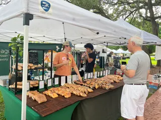 How to Sell at Farmers Markets in Florida: Cottage Food Law, DBPR License, and Insurance Explained