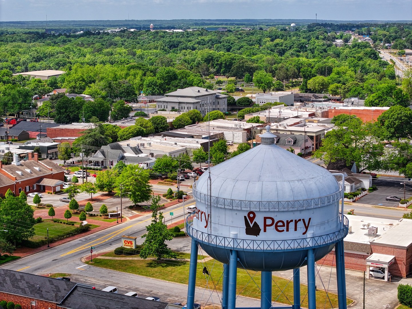 🏛️ Exploring Historic Downtown Perry | NexRide Car Rentals, Perry, GA