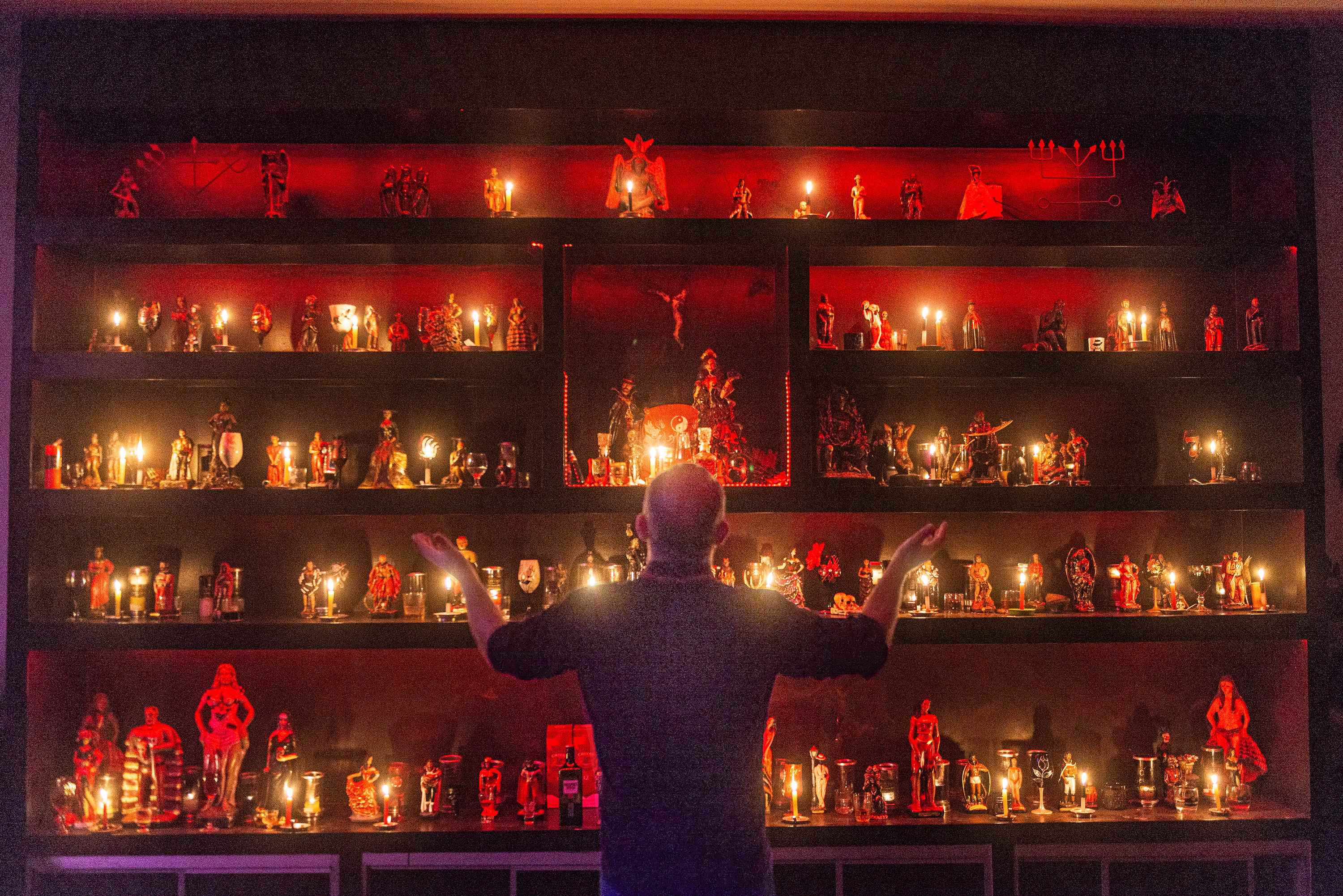 CASO EPSTEIN: A irresponsabilidade maquiada de satanismo