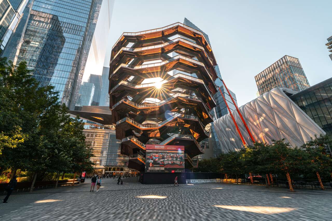 Avoiding Traffic in New York City: Best Times and Routes for Rental Car Drivers | Present Help Car Rentals, New York, NY 🚗🗽