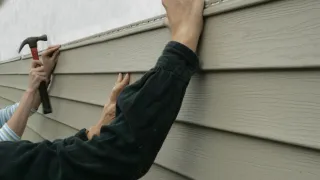 Vinyl vs Steel Siding for Quad Cities Homes: Honest Pros and Cons
