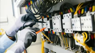 Mise aux normes électriques à Champigny-sur-Marne : sécurité et réglementation