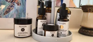 How I Detoxed My Bathroom Cabinet (Without Losing My Mind)