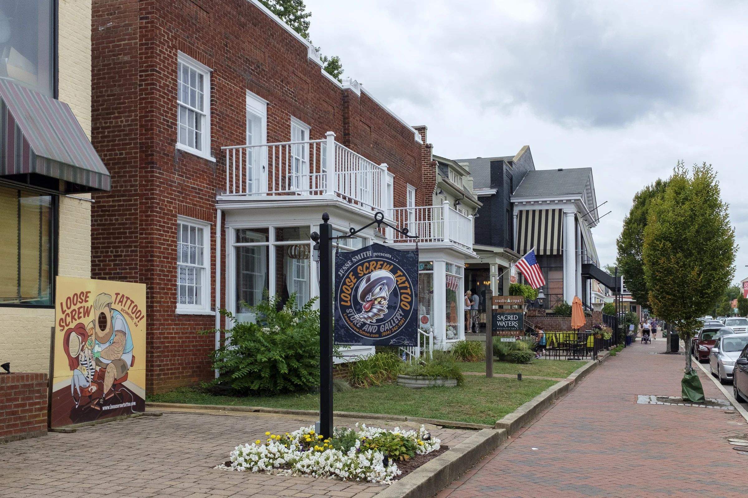 Carytown in Richmond, VA – 3166 W Cary St, Richmond, VA: The Colorful, Walkable Heart of Local Shopping, Food, and Culture 🎨🛍️🌆