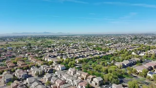 Buying a Home in Anthem, AZ: Commute, Costs & HOA Fees