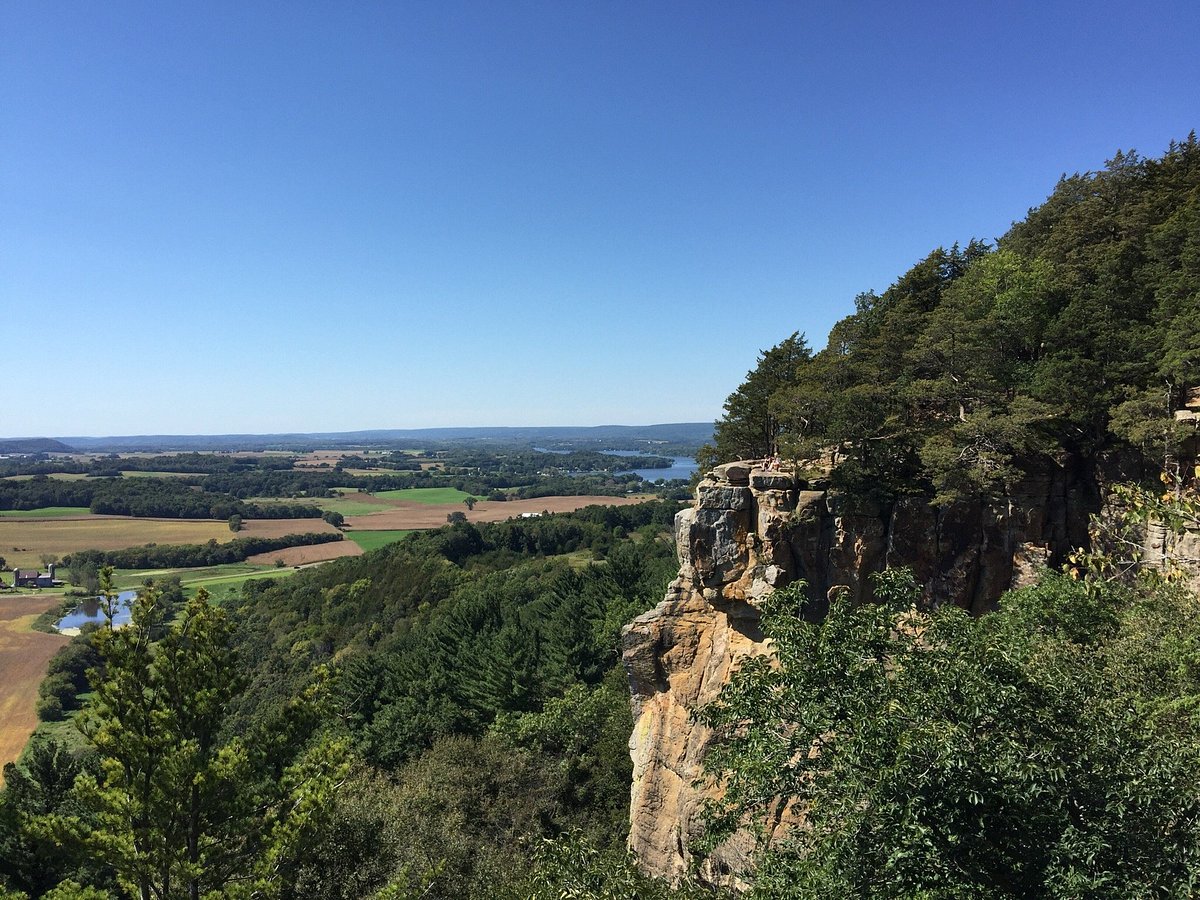 🏞️ Gibraltar Rock County Park: Explore Nature’s Best Views in Janesville, WI (The Pawn Play Auto Rentals, Janesville, WI)