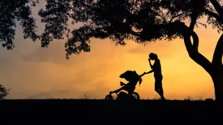 Struggling to Bond with Baby After a Traumatic Birth? Here’s what you need to know.