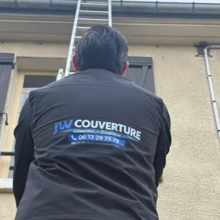 Préparer sa toiture avant les orages d’été : vérifications essentielles
