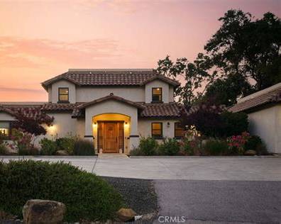 Luxury Neighborhoods in Atascadero: 2026 Local Guide