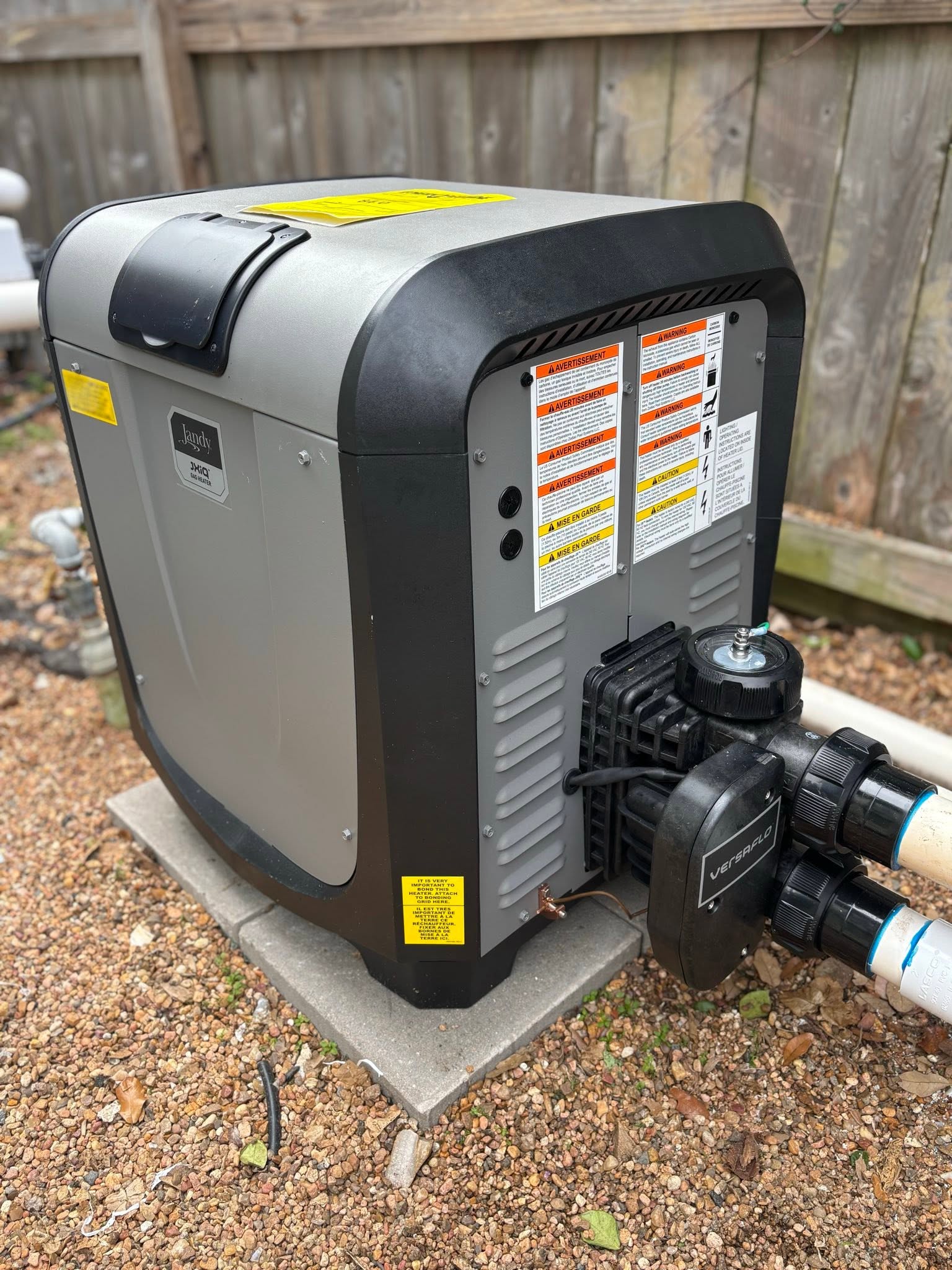 Warning Signs for Houston Pool Equipment Repair