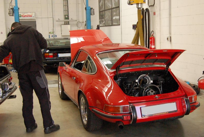 Servis Porsche - Jan Sedláček / výhradní klubový mechanik Porsche Classic Clubu ČR