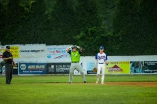 Combs Homers Twice as 'Sox Defeat Covington