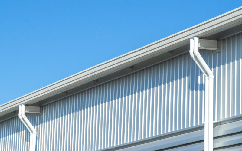 Time to Clean Your Eavestroughs: Spring and Fall Maintenance Guide
