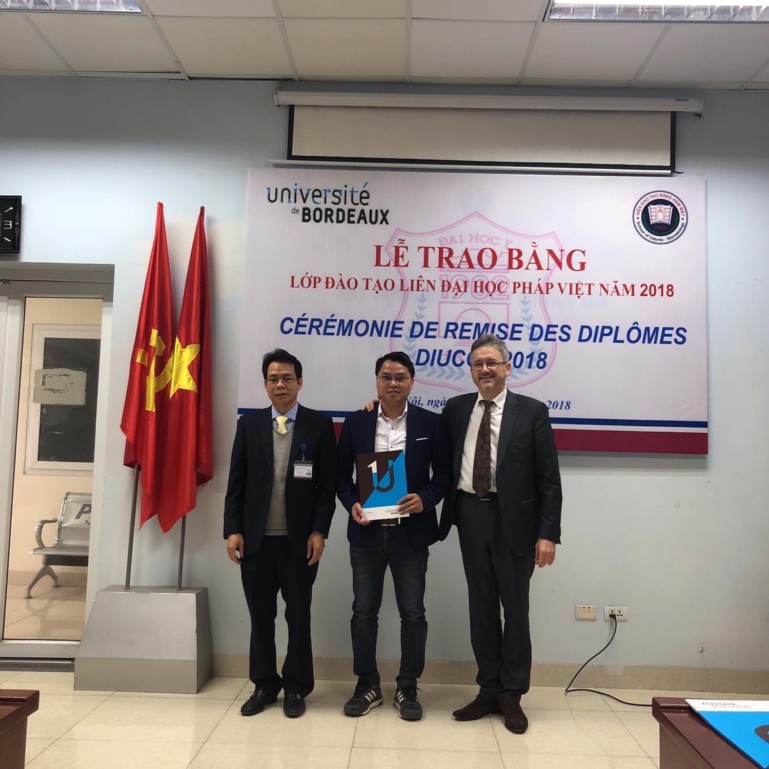 Mỗi ngày bạn chỉ giúp được vài chục người — trừ khi bạn học cách nhân bản chính mìnhThs Cường