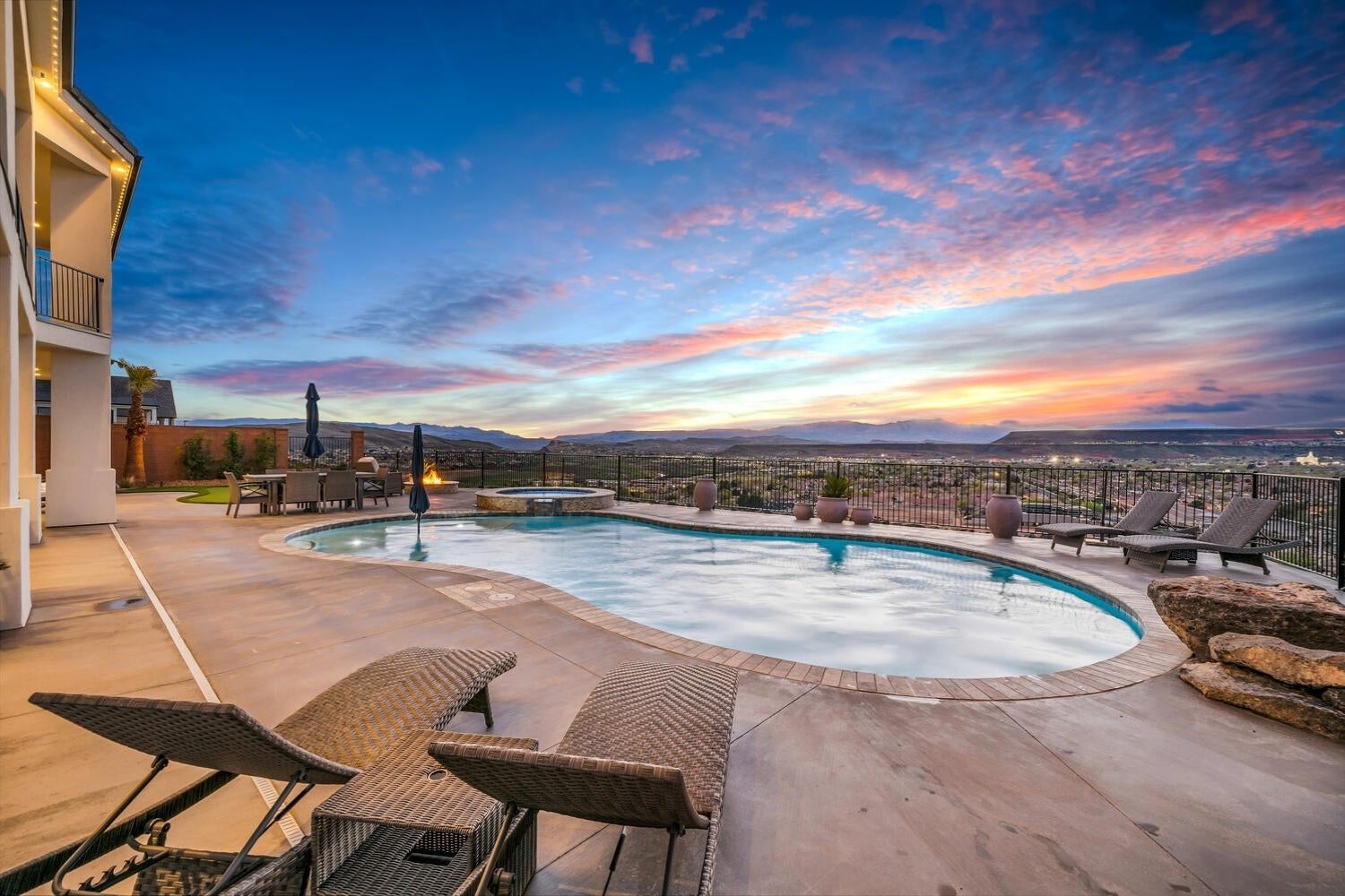 Why Views Matter So Much in Southern Utah Luxury Real Estate