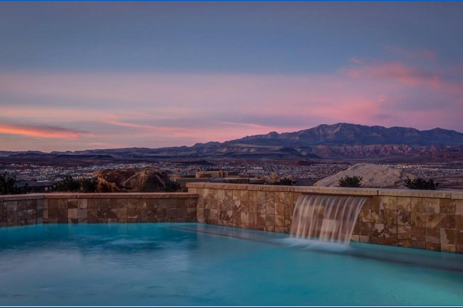 Luxury Homes in Stone Cliff: Why Buyers Are Drawn to This Exclusive Community