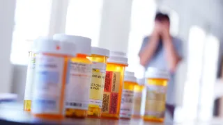 Opiate Withdrawal Timeline: Day-by-Day Recovery