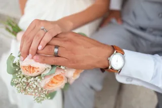 Everyday Habits That Keep Newlyweds Close