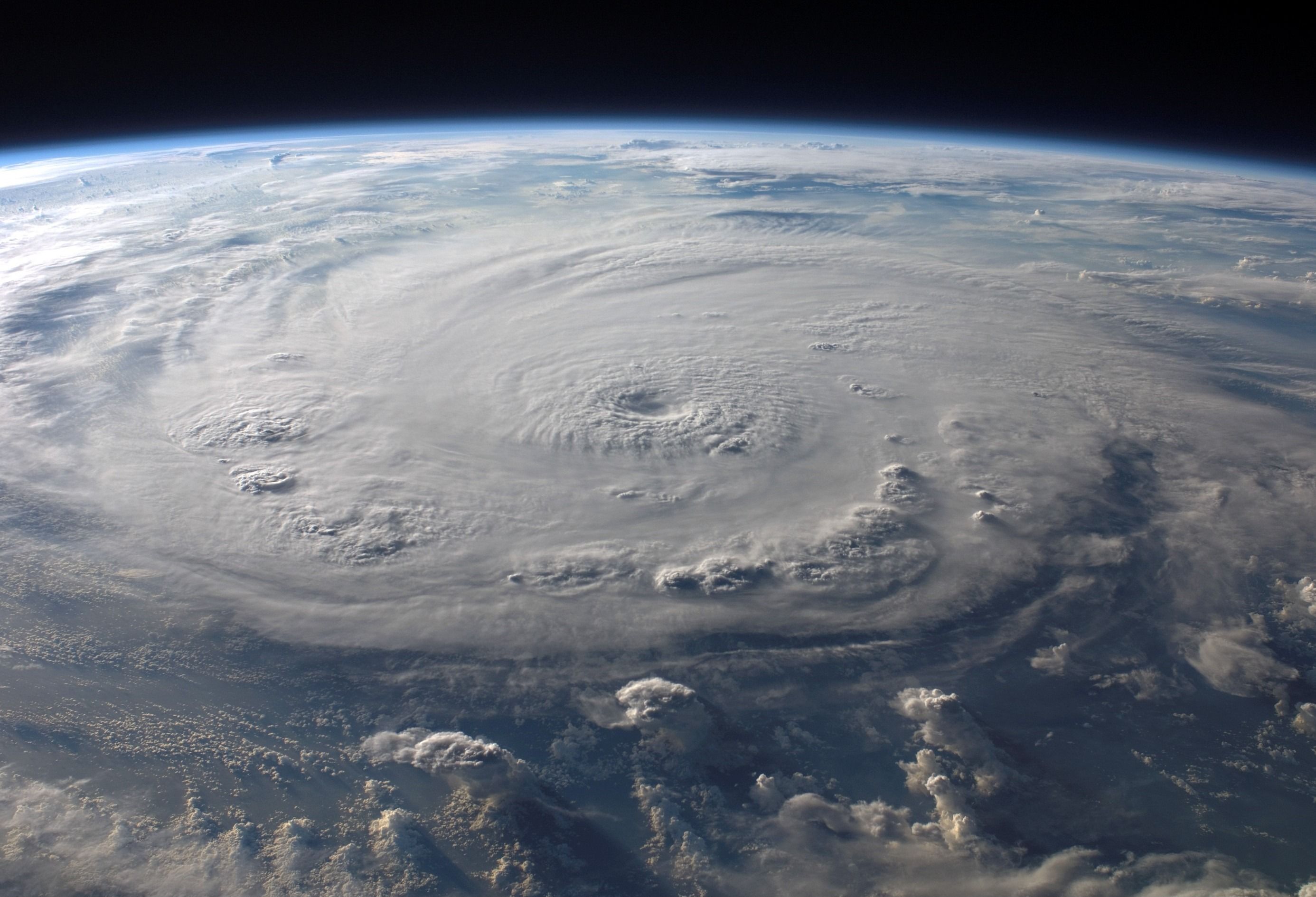 Hurricane Prep for Charleston Homeowners: What Matters Most