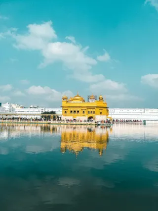 Visiting the Golden Temple in Amritsar: What You Need to Know