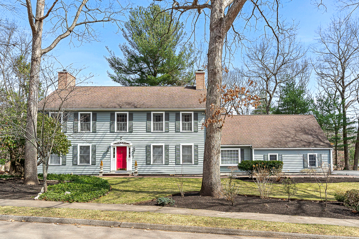 Why Lynnfield's Huckleberry Hill District Continues To Draw Families In 2026